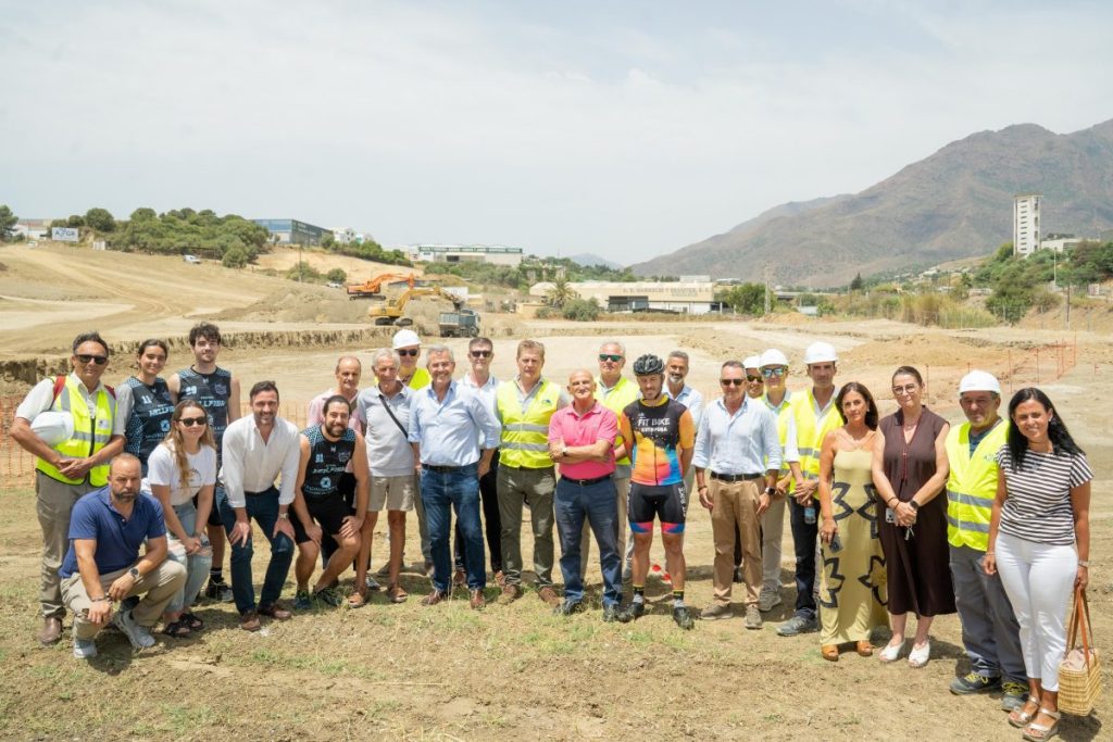 Colocada la primera piedra del primer velódromo en Estepona